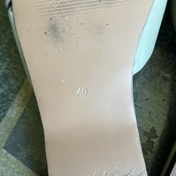 H&M Leather Cross Over Sandal - Picture 4 of 5